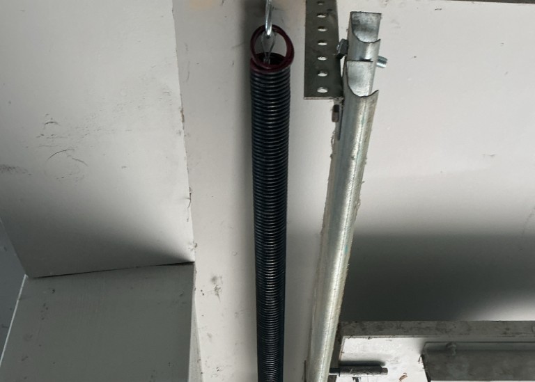 Garage Door Spring Service SW 2nd St, Des Moines, IA