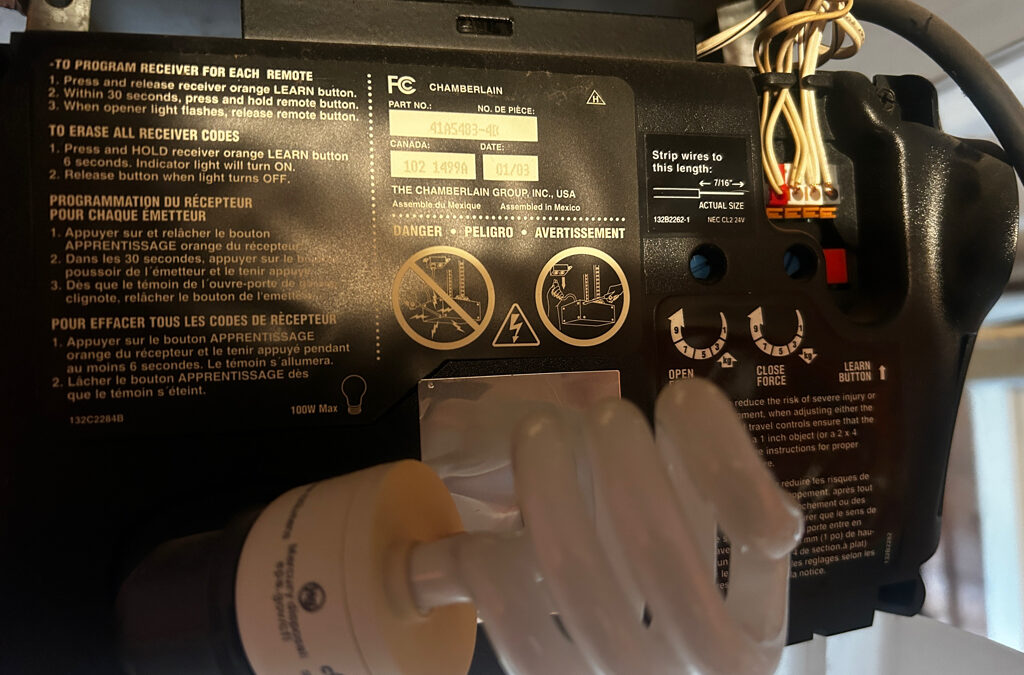 Garage Door Opener Repair SW 4th St, Des Moines, IA